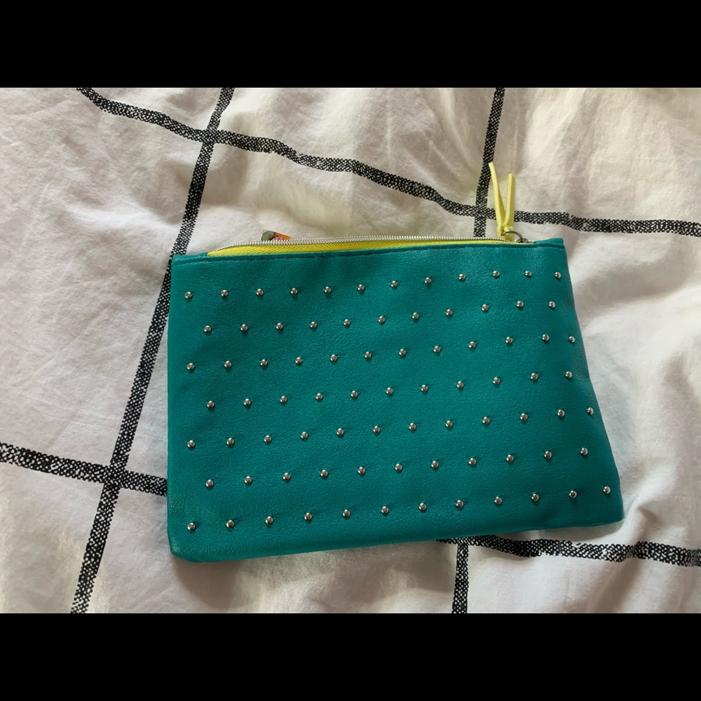 green ipsy bag